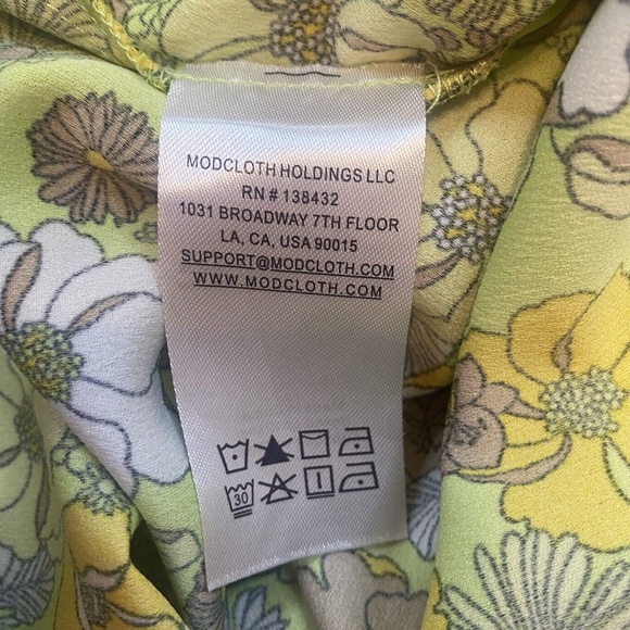ModCloth Size M Shift Mini Dress Bright Green/Yellow Daisy Retro Inspired 60’s - Picture 9 of 14
